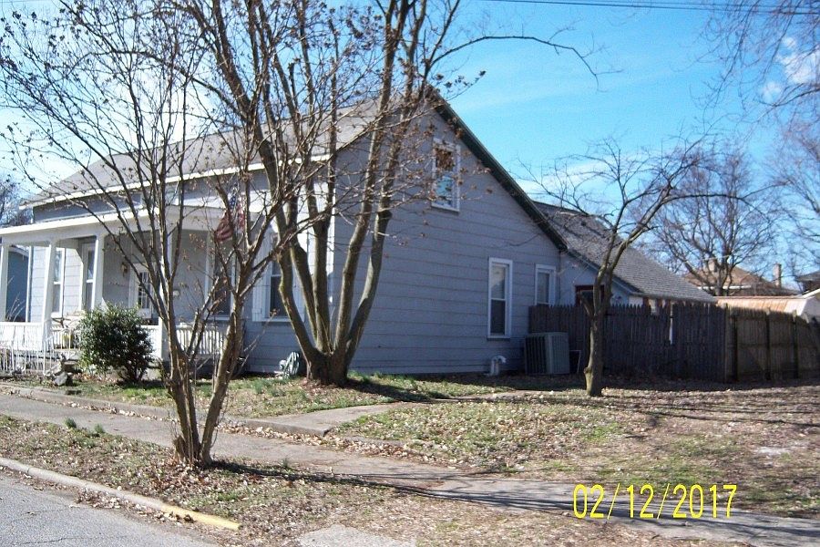 2nd image of 111 S 9th St