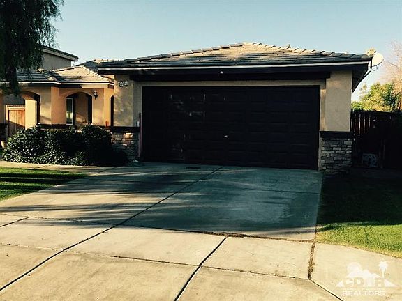 3rd image of 83174 Camino Bahia Ave