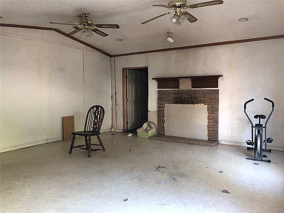 3rd image of 4301 Memorial Dr