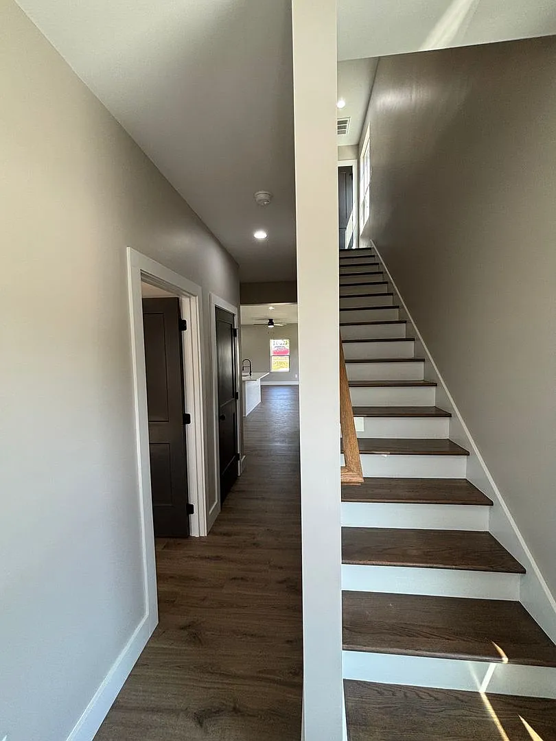 3131 & 3133 Linden Ave — Photo 3