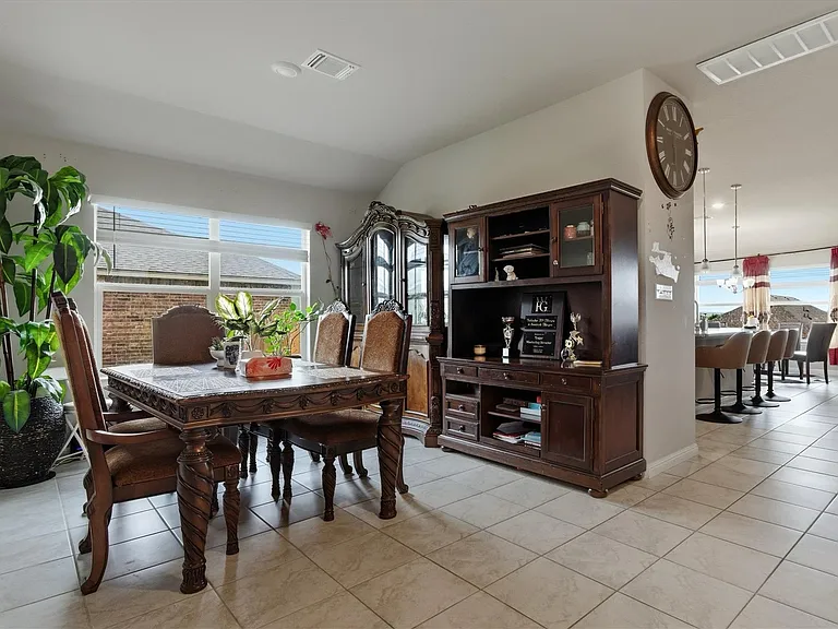 229 Cinnamon Loop — Photo 8
