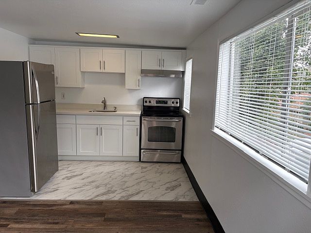 1st image of 5246 21st Ave NE Unit B