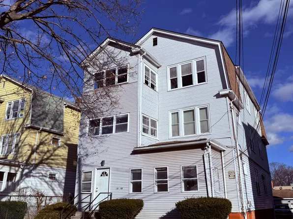 120-122 Evergreen Ave #3, Hartford, CT 06105