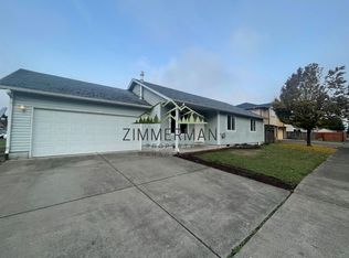 656 S 41st St, Springfield, OR 97478