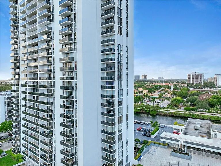 3625 N Country Club Dr #1203 — Photo 38