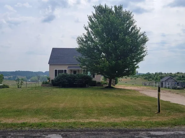 11575 Linderman Rd, Bear Lake, MI 49614