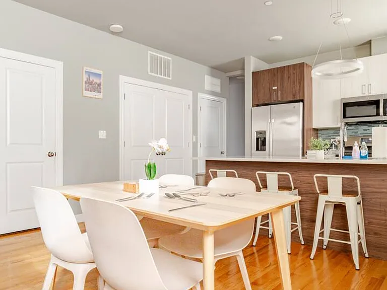 6204 S Kimbark Ave #3E — Photo 5