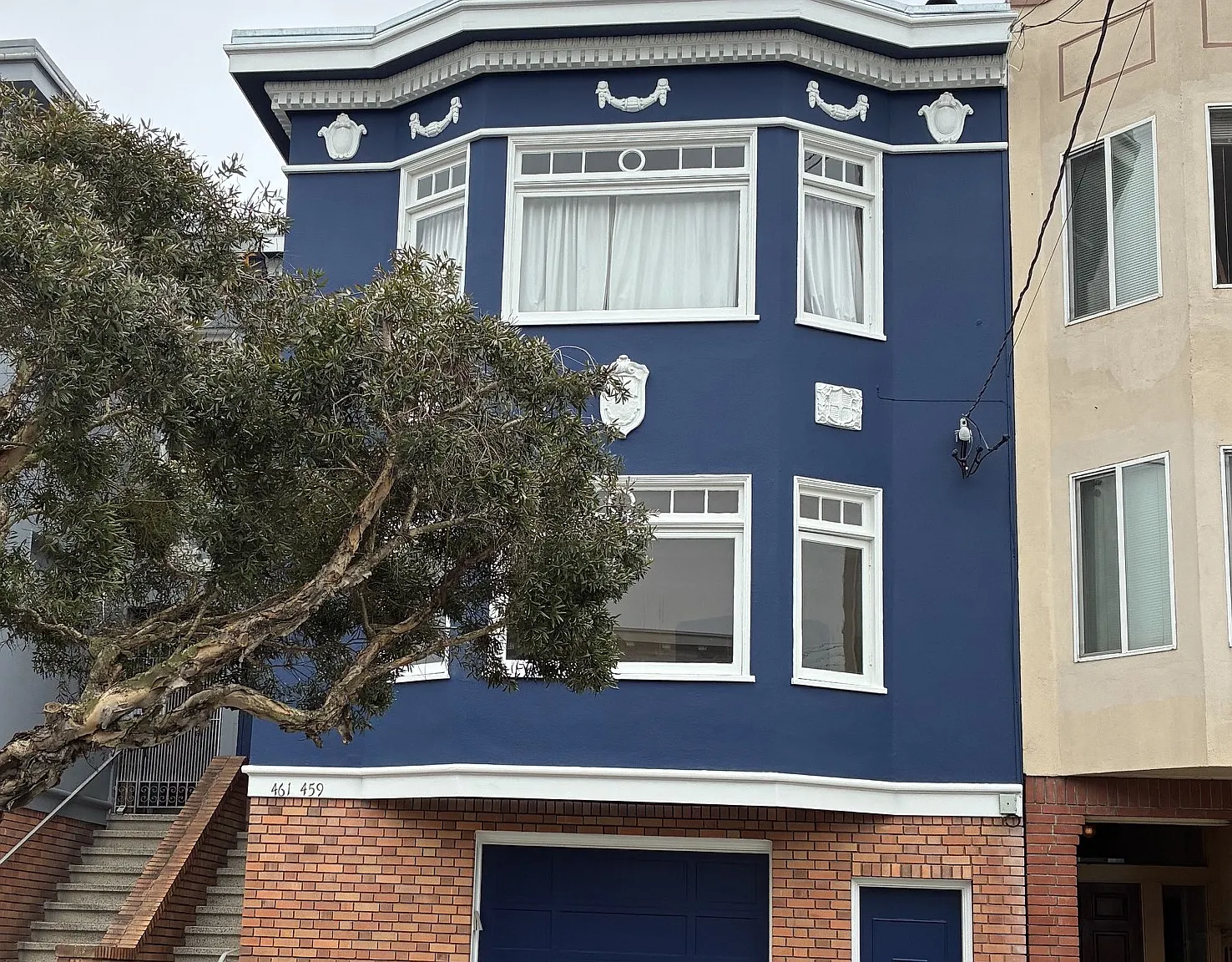2 bed, 1700 sqft, $6,000 — Photo 1