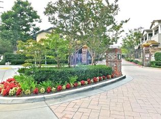 2950 Claremore Ln, Long Beach, CA 90815