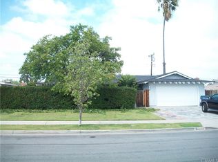 1590 Elm Ave, Costa Mesa, CA 92626