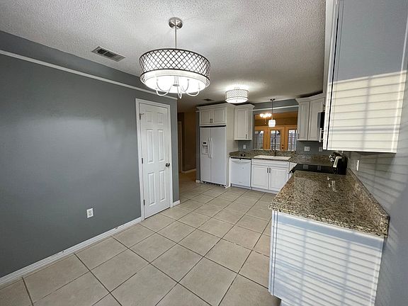 5th image of 1896 Greystone Ln
