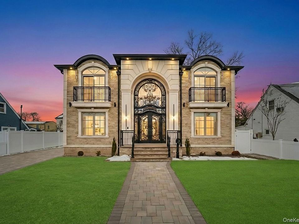 1st image of 2481 Putnam Drive