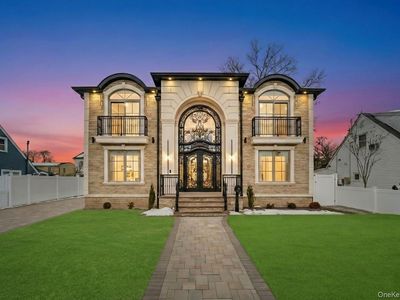 2481 Putnam Drive, East Meadow, NY, 11554