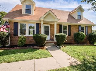 359 Grassland Dr, Clarksville, TN 37043