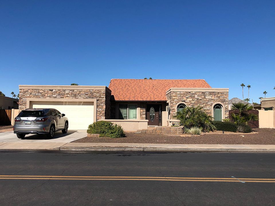 1st image of 2628 S Playa