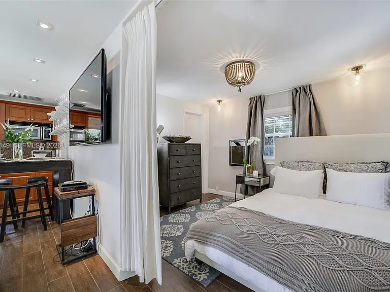 265B Palm Ave — Photo 10