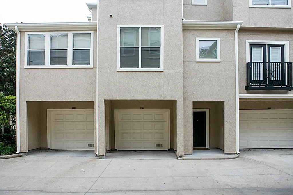 3 bed, 2.5 bath, 1523 sqft, $3,000 — Photo 1