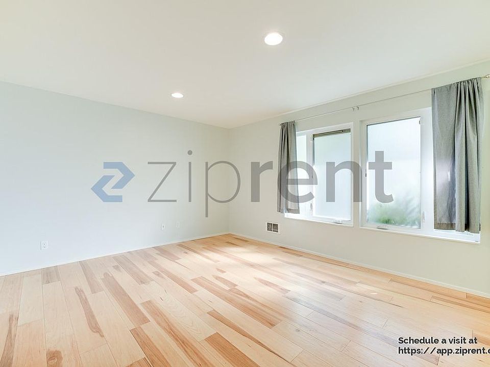 Bright Living Room 2