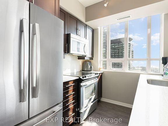 5th image of 125 Western Battery Rd #2310