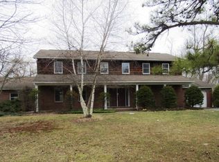 1 Park Ln, Highland, NY 12528