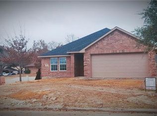 2910 Cowboy Dr, Dallas, TX 75237