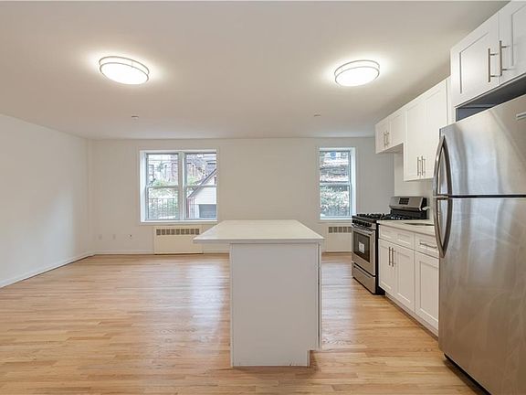 3rd image of 1 Hawley Ter APT 2G