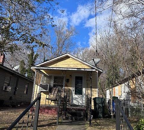 2nd image of 603 Bragg St