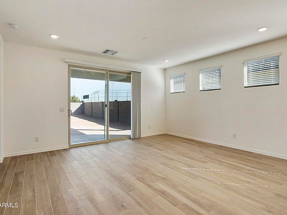 4th image of 17127 W CORRINE Drive