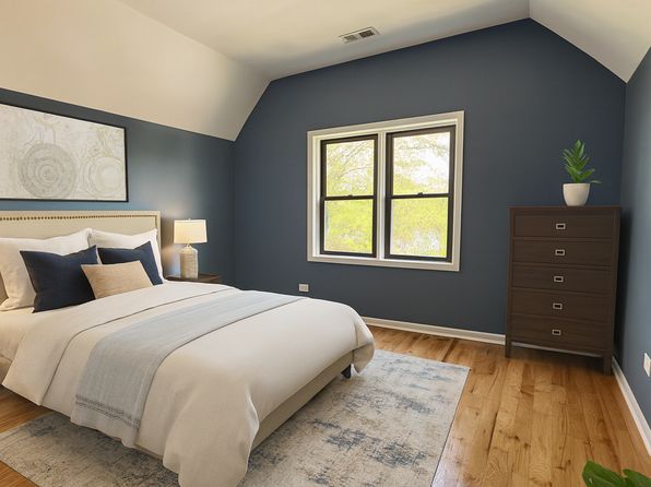 4903 W Hubbard St #3