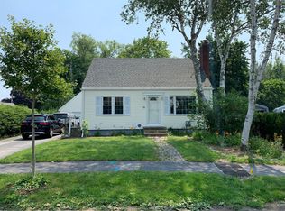 148 E Commonwealth Dr, Portland, ME 04103