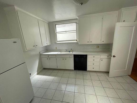 5th image of 3769 24th St #A