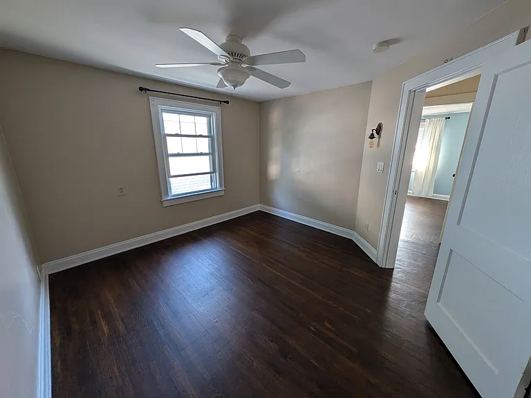 1353 Ashland Ave — Photo 9