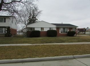 30547 Blairmoor Dr, Madison Heights, MI 48071