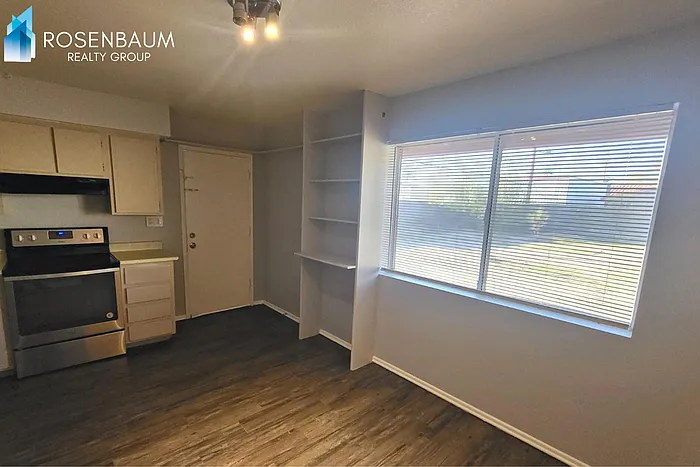 756 E Granada Ave — Photo 4