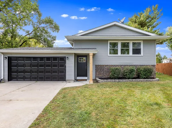 1136 W 72nd Cir, Merrillville, IN 46410