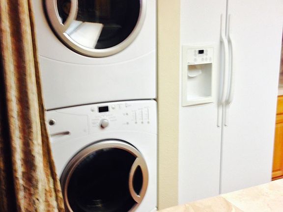 5th image of 3264 Dayflower St Unit C
