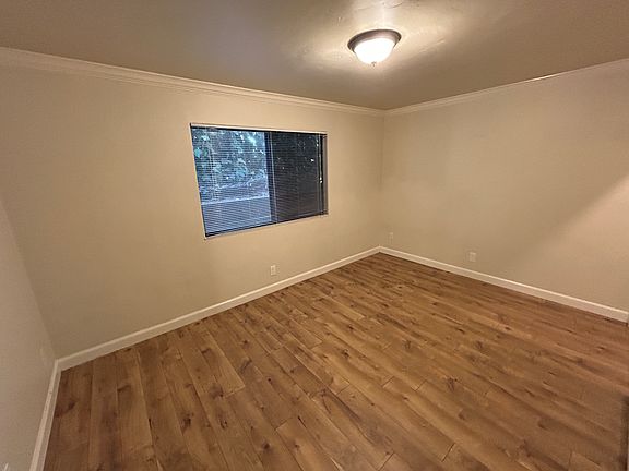 2nd image of 1529 Santa Clara St