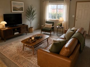617 S 3rd St APT B, Selah, WA 98942