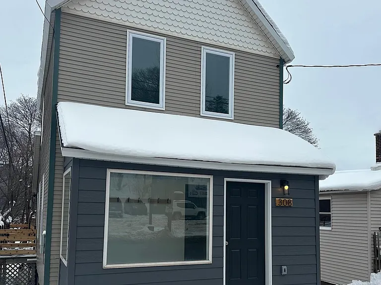308 E Montezuma Ave — Photo 1
