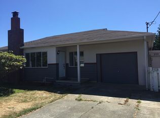 1128 A St, Crescent City, CA
