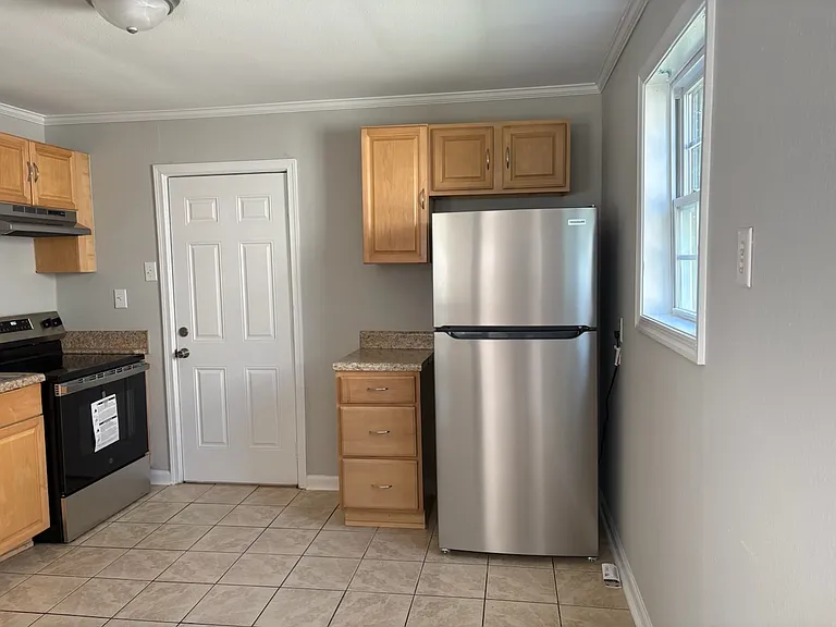 431 Smiley Rd — Photo 11