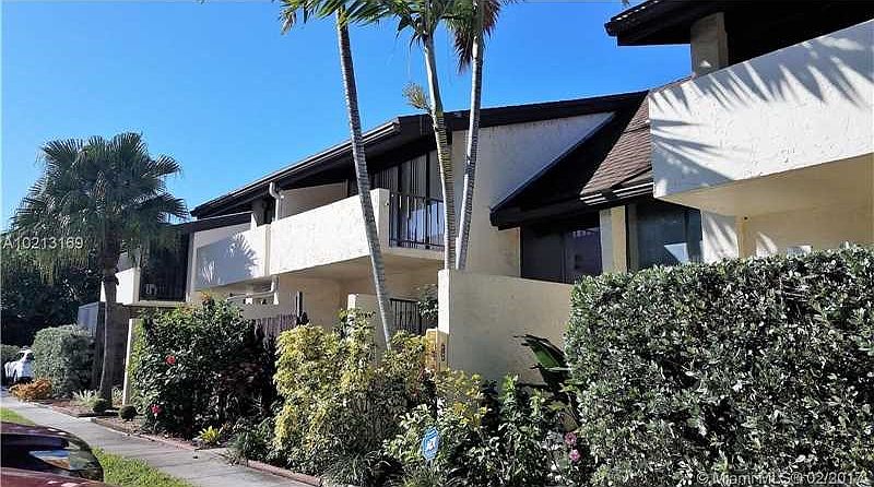 1st image of 19220 NE 25th Ave APT 273B