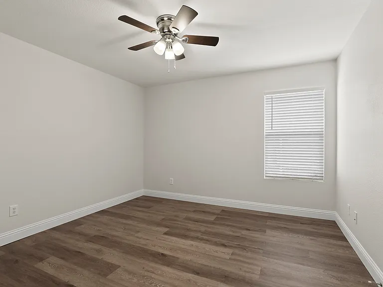 12900 Cedar Hollow Dr — Photo 21
