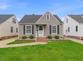 5066 W 6th St, Brooklyn Heights, OH 44131