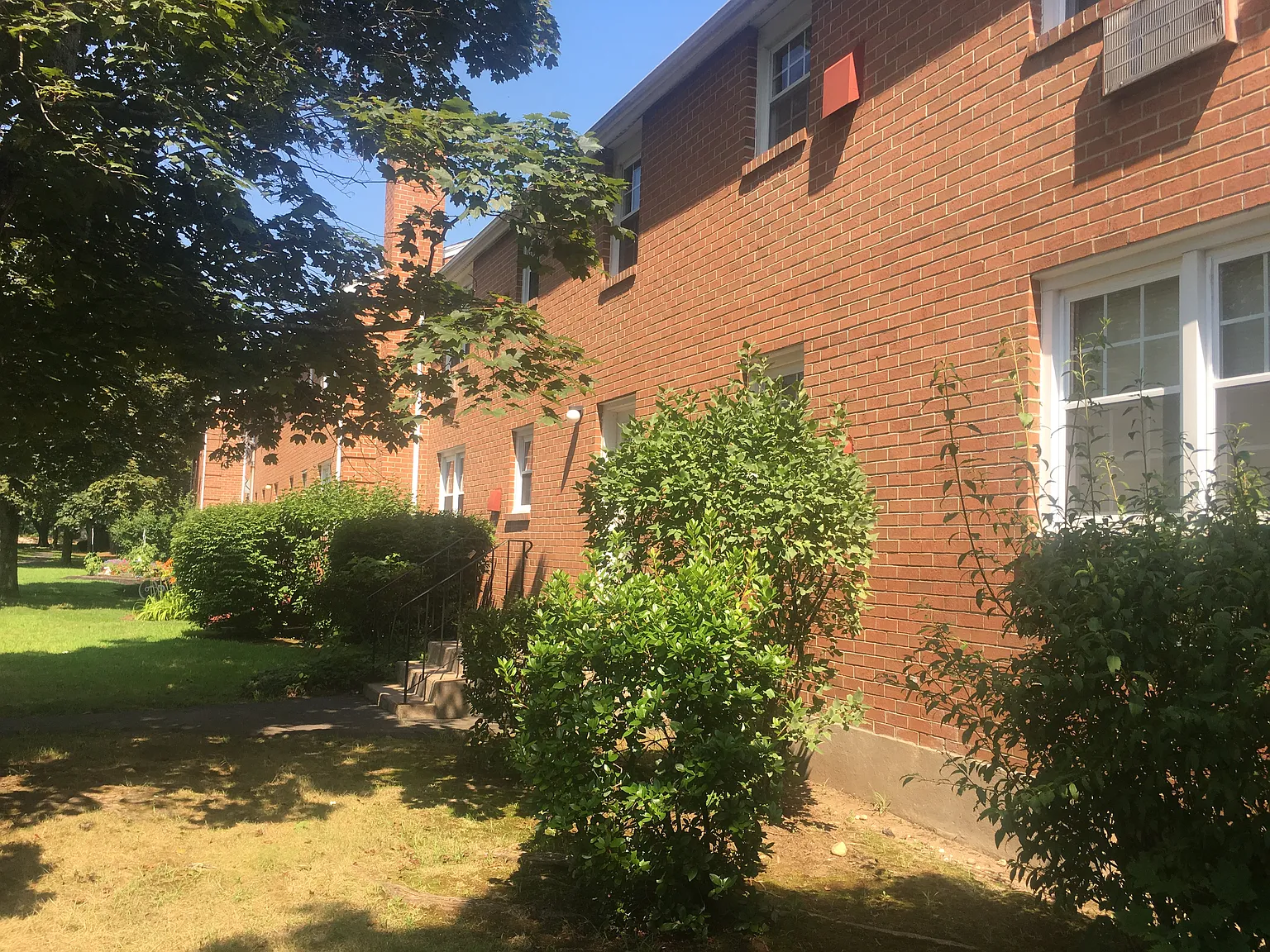 1 bed, 750 sqft, $1,900 — Photo 4