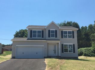 365 Sonny St, Hanover, PA 17331