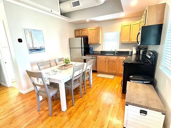 5th image of 116 Central Ave #B1