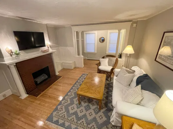 4 Belmont St, Nashua, NH