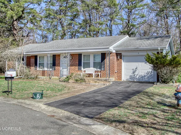 5 Wayne Court, Whiting, NJ 08759