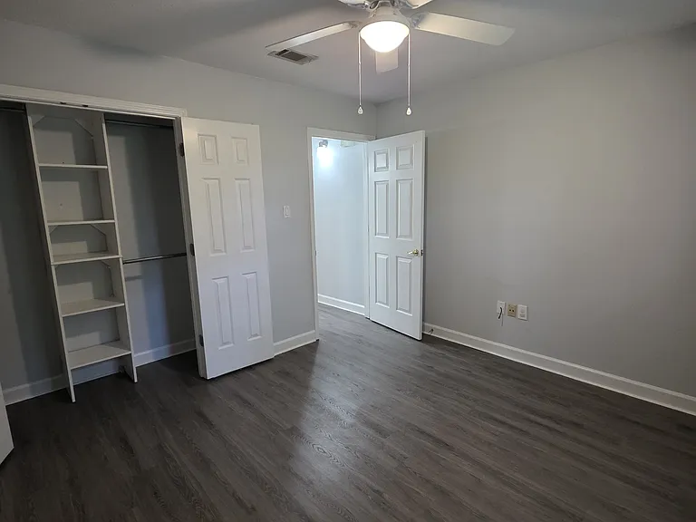 401 Hemlock Dr — Photo 10